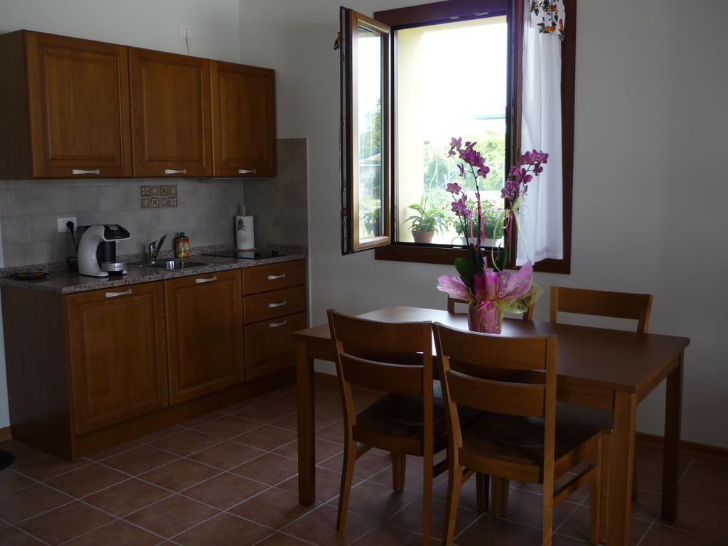 Agriturismo Ai Laghi Pocenia Habitación foto